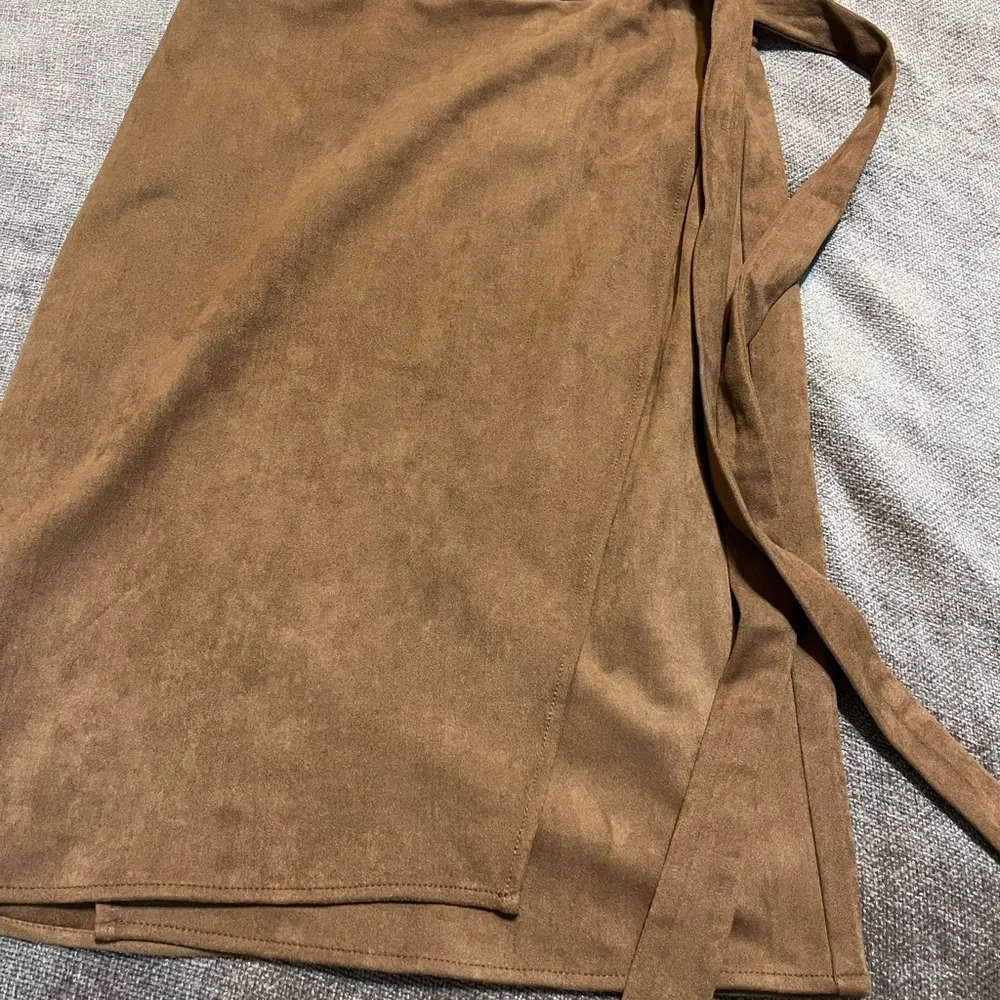 Lulus Light Brown Suede Wrap Skirt - Size Medium